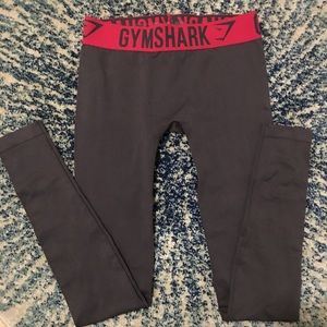 Gymshark charcoal/cranberry Fit leggings! sz S EUC